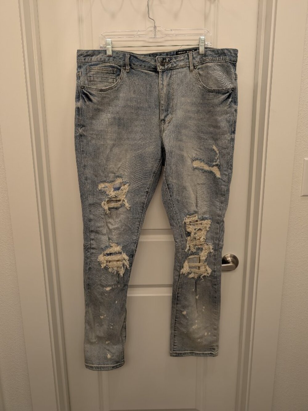 Smoke Rise Men’s Distressed Light Wash Jeans 40x34 Patched Paint Splatter Denim